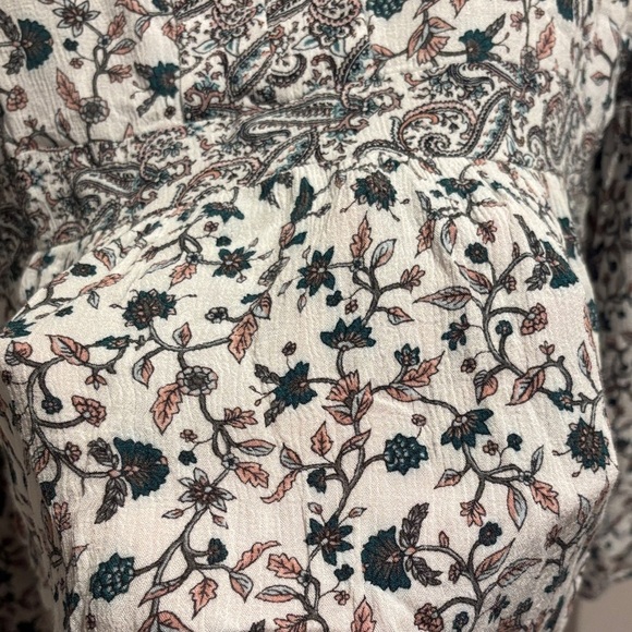 Aeropostale Floral Long Sleeve Blouse - White and Green - Picture 5 of 6